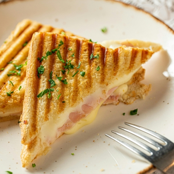 Egg & Cheese Sandwich